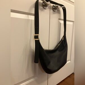 Universal Thread Black crescent Shoulder Bag large
